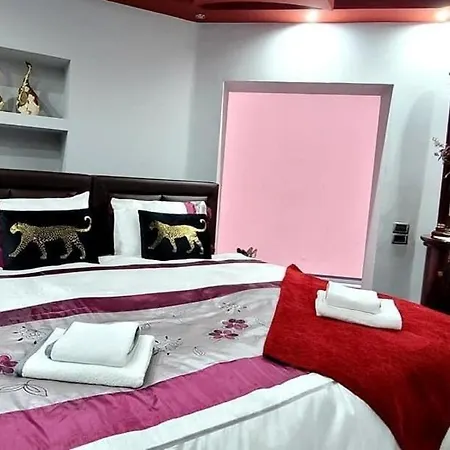 Classic House Korce